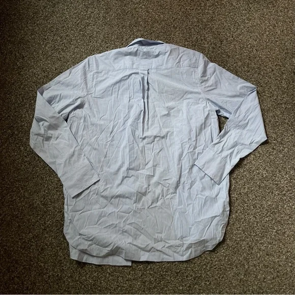 NWT banana republic boyfriend pinstripe button down - Picture 4 of 5